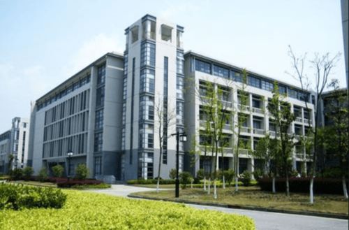 國內低調又神秘的一所大學,專業(yè)水平國內頂尖,可惜名氣小了點