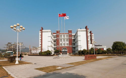 深圳這兩所 雙非 大學(xué),錄取分?jǐn)?shù)很高,就業(yè)不比雙一流大學(xué)差