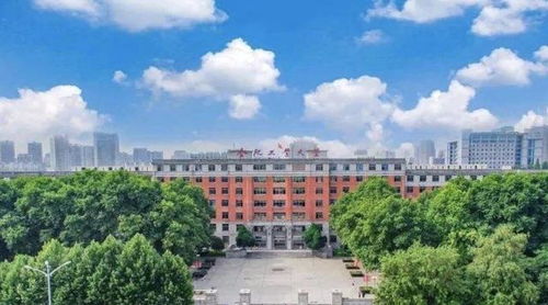 多所高校嚴格把控高校畢業(yè)生質(zhì)量,畢業(yè)生達不到要求就退學處理