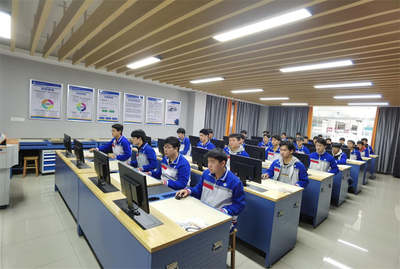 東西湖職業技術學校