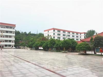 仁壽更新科中等職業技術學校2019年報名條件及招生要求